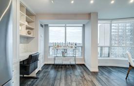 3-室的 住宅 Yonge Street, 加拿大. C$1,099,000