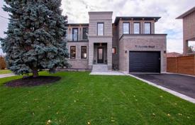 市内独栋房屋 – 加拿大，安大略，多伦多，York. C$1,788,000