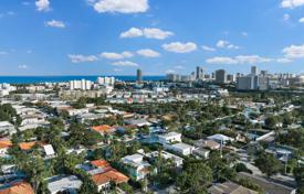 市内独栋房屋 – 美国，佛罗里达，迈阿密滩. $4,880,000