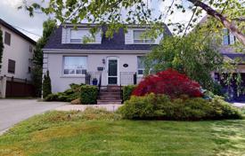 市内独栋房屋 – 加拿大，安大略，多伦多，北约克. C$1,903,000