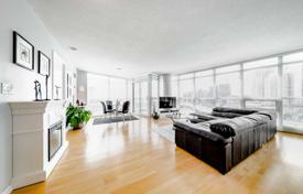 2-室的 住宅 Old Toronto, 加拿大. C$1,017,000