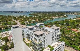公寓大厦 – 美国，佛罗里达，迈阿密滩. 2,136,000€