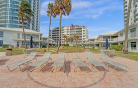 住宅 – 美国，佛罗里达，Pompano Beach. $774,000