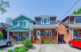 市内独栋房屋 – 加拿大，安大略，多伦多，East York. C$1,179,000