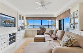 公寓大厦 – 美国，佛罗里达，科勒尔盖布尔斯. $899,000
