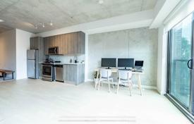 4-室的 住宅 Logan Avenue, 加拿大. C$933,000