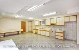 10-室的 市内独栋房屋 York, 加拿大. C$1,858,000