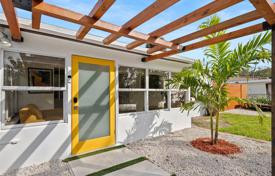 市内独栋房屋 – 美国，佛罗里达，劳德代尔堡. $615,000