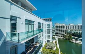 公寓大厦 – 美国，佛罗里达，迈阿密滩. $2,000,000