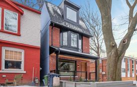 市内独栋房屋 – 加拿大，安大略，多伦多，Old Toronto. C$2,158,000
