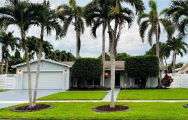市内独栋房屋 – 美国，佛罗里达，好莱坞. $760,000