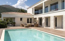 3-室的 山庄 Tourrettes-sur-Loup, 法国. 1,545,000€