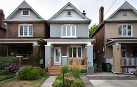 市内独栋房屋 – 加拿大，安大略，多伦多，East York. C$1,035,000