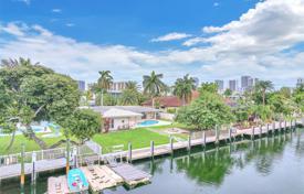 市内独栋房屋 – 美国，佛罗里达，Hallandale Beach. $2,850,000
