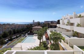 联排别墅 – 西班牙，瓦伦西亚，阿利坎特. 1,330,000€