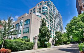 1-室的 住宅 Yonge Street, 加拿大. C$820,000