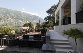别墅 – 黑山，科托尔，Muo. 1,750,000€