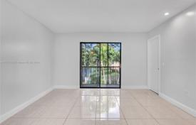 公寓大厦 – 美国，佛罗里达，Broward，Pembroke Pines. $285,000