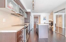 住宅 – 加拿大，安大略，多伦多，Yonge Street. C$932,000