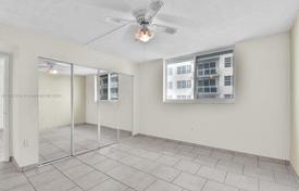 公寓大厦 – 美国，佛罗里达，迈阿密，柯林斯大道. $325,000