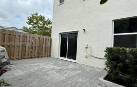 市内独栋房屋 – 美国，佛罗里达，Homestead. $415,000