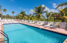 公寓大厦 – 美国，佛罗里达，Surfside. $899,000