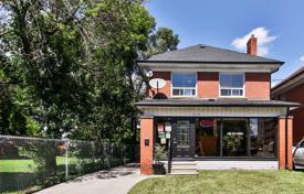 市内独栋房屋 – 加拿大，安大略，多伦多，York. C$980,000