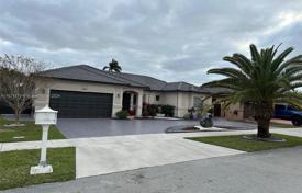 市内独栋房屋 – 美国，佛罗里达，Hialeah. $849,000