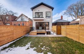 市内独栋房屋 – 加拿大，安大略，多伦多，East York. C$2,436,000