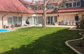 5-室的 山庄 400 m² Budaörs, 匈牙利. 990,000€
