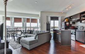 2-室的 住宅 East York, 加拿大. C$726,000