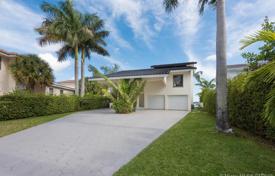 别墅 – 美国，佛罗里达，迈阿密滩. $4,595,000