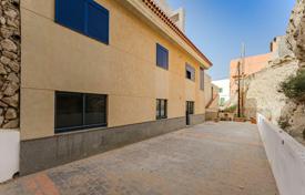 2-室的 住宅 67 m² 圣克鲁斯德特内里费, 西班牙. 145,000€