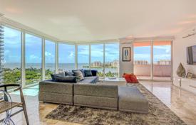住宅 – 美国，佛罗里达，迈阿密滩. $2,599,000