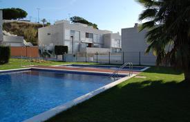 联排别墅 – 西班牙，加泰罗尼亚，Sant Pol de Mar. 380,000€