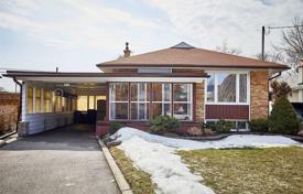 市内独栋房屋 – 加拿大，安大略，多伦多，斯卡伯勒. C$1,241,000