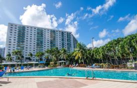 公寓大厦 – 美国，佛罗里达，迈阿密，柯林斯大道. $550,000