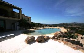 6-室的 山庄 280 m² Baja Sardinia, 意大利. 6,500€ /周