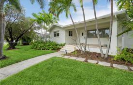 市内独栋房屋 – 美国，佛罗里达，好莱坞. $1,299,000