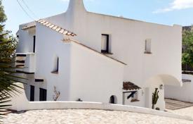 4-室的 联排别墅 150 m² Tamariu, 西班牙. 1,025,000€