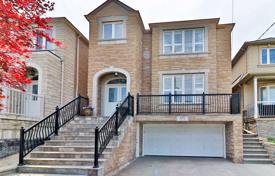 市内独栋房屋 – 加拿大，安大略，多伦多，Scarlett Road. C$1,465,000