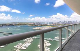 住宅 – 美国，佛罗里达，迈阿密滩. $2,590,000