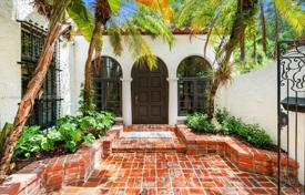 市内独栋房屋 – 美国，佛罗里达，科勒尔盖布尔斯. $3,900,000