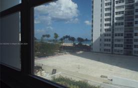 公寓大厦 – 美国，佛罗里达，Hallandale Beach. $599,000