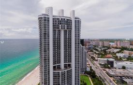 住宅 – 美国，佛罗里达，迈阿密，柯林斯大道. $998,000