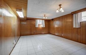 4-室的 联排别墅 北约克, 加拿大. C$1,423,000