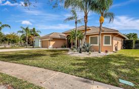 市内独栋房屋 – 美国，佛罗里达，Palm Beach，Royal Palm Beach. $785,000