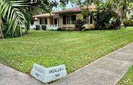 市内独栋房屋 – 美国，佛罗里达，科勒尔盖布尔斯. $3,599,000