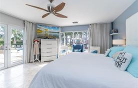 市内独栋房屋 – 美国，佛罗里达，North Miami. $3,195,000