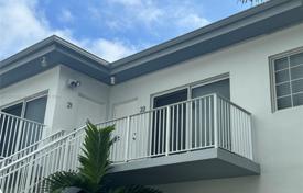 公寓大厦 – 美国，佛罗里达，Bay Harbor Islands. $475,000